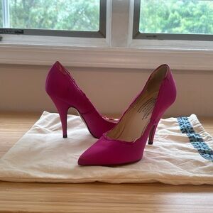 Pedro Garcia pumps in a Barbie pink satin finish.